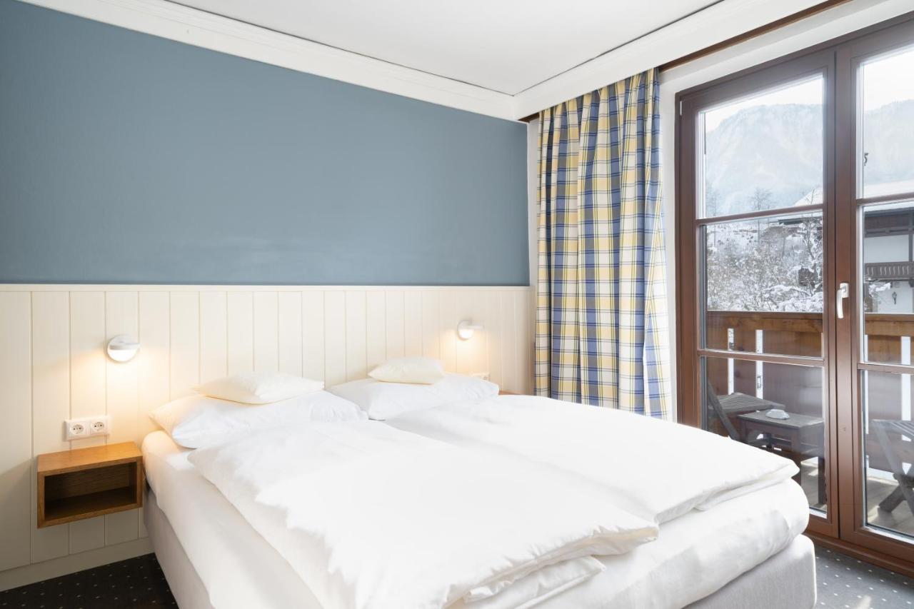 Hotel Zur Post Goldegg Exteriör bild