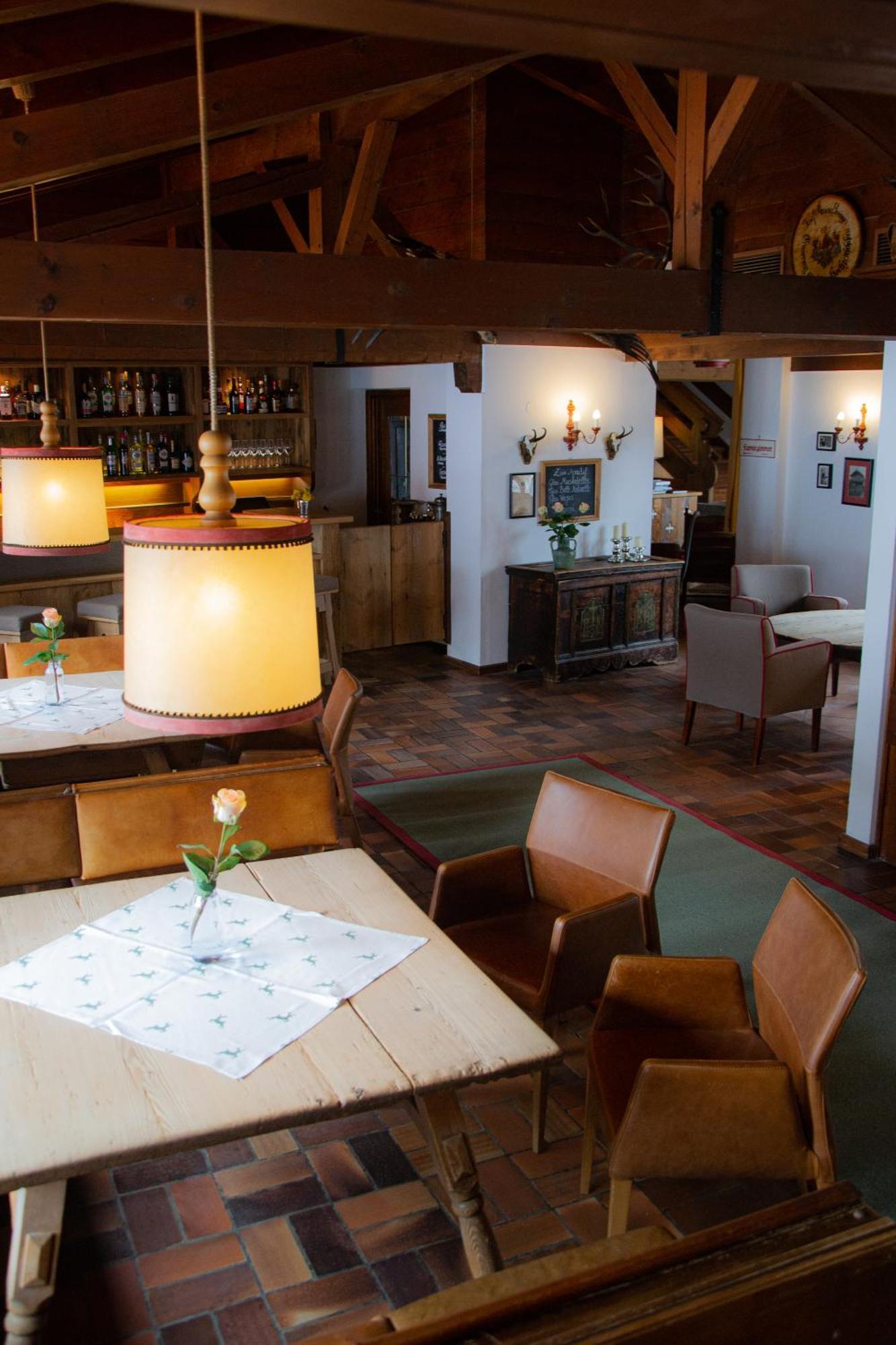 Hotel Zur Post Goldegg Exteriör bild