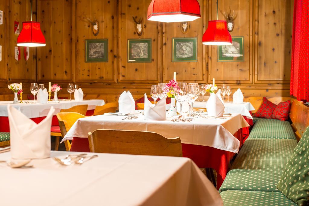 Hotel Zur Post Goldegg Exteriör bild